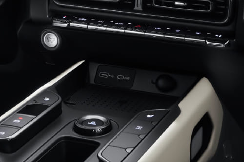 Power Accessories Outlet View of Haval V7