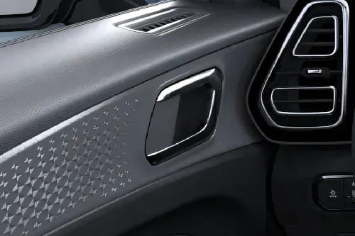 door handle interior of هافال جوليون ماكس