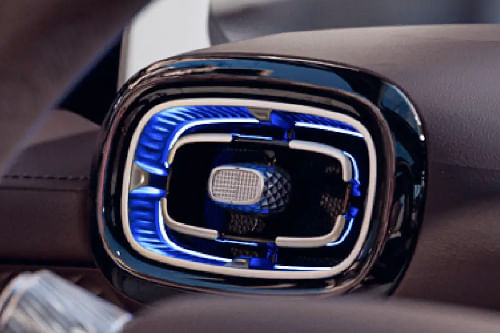 Side AC Controls of GAC Aion UT