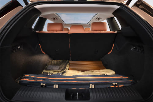 Storage Closer View of جي أي سي آيون V