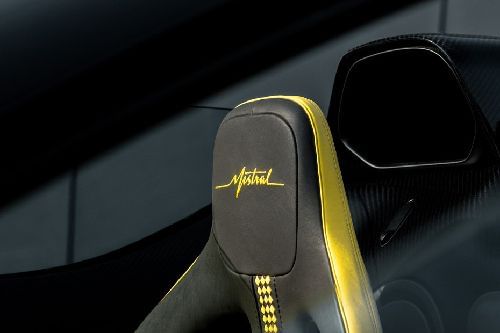 ميسترال Front Seat Headrest