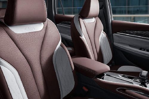 مونجارو Front Seats