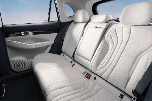 جيلي جالاكسي E5 Rear Seats