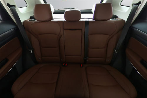 جيلي أزكارا Rear Seats