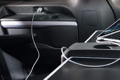Power Accessories Outlet View of Opel Zafira Life