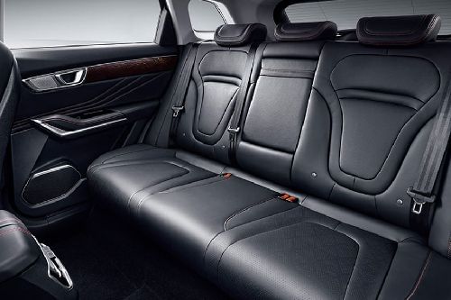 بيستون T99 Rear Seats